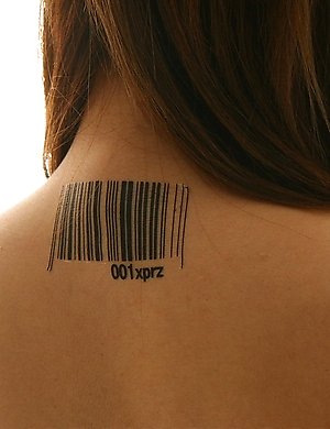 Wonderful Hitomi Yoshino posing