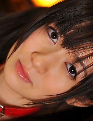 Magnificent babe Ai Uehara posing