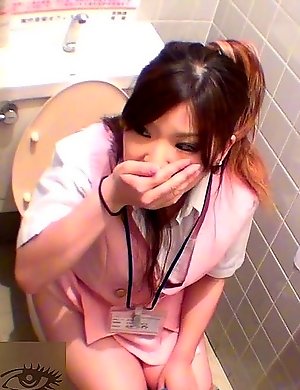 Japanese Piss Fetish Porn - Asian Girls Pissing Uncensored - Fart, Pee and Flow 4