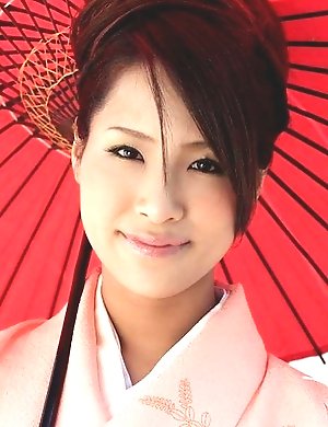 Akira Ichinose gets a nice gangbang