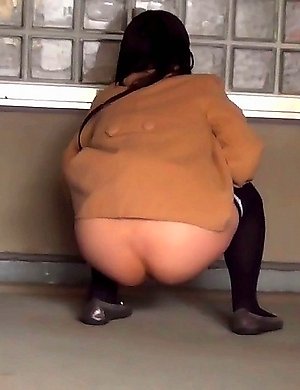 PissJapanTV has Piss Fetish Videos with Girls Pissing - Spraying On The Catwalk