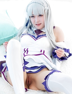 Japan cosplay Ria Kurumi fucks two guys and creampie