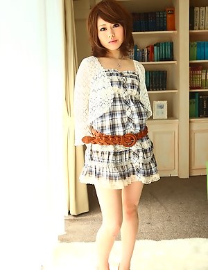 Aya Sugiura shows her lovely body