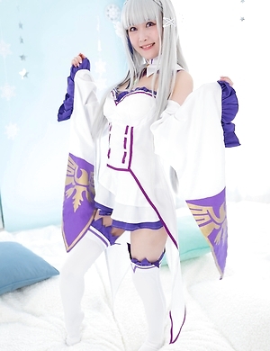 Sexy Japan Ria Kurumi cosplay spreading pussy and playing vibrator