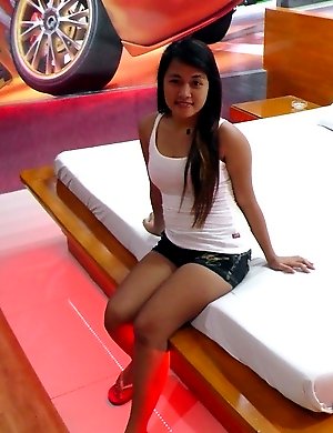 Aspiring young Filipina model