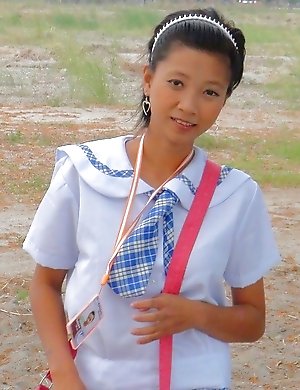 Filipina schoolgirl Sally