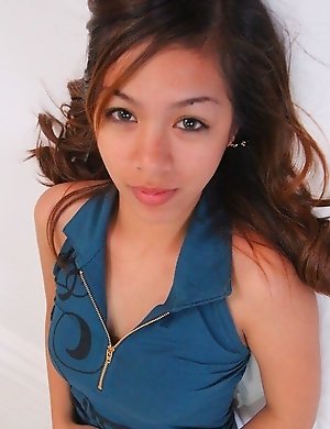 Sexy Filipina Ciara