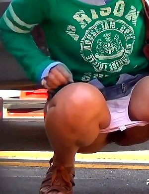 Japanese Piss Fetish Videos - Asian Girls Pissing - Piddle Here, Puddle There 2