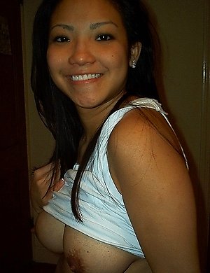 Sexy teen with great big tits teasing her photographer